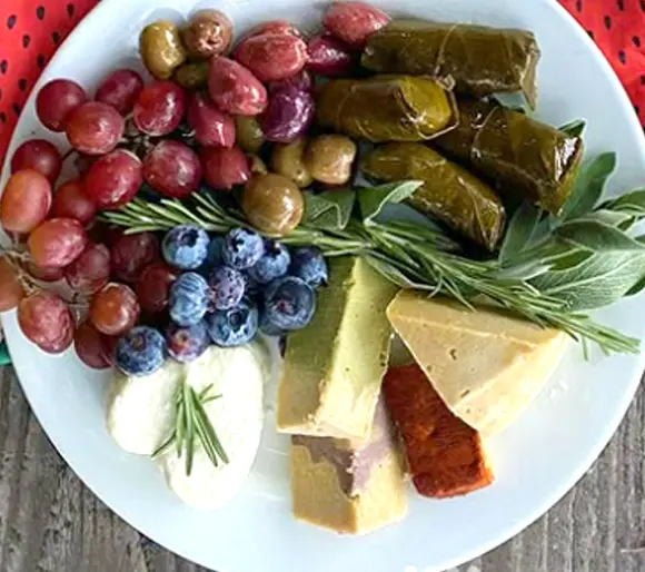 Rose City cheese and crackers plate